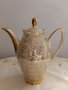 Немски порцеланов чайник с позлата , снимка 1 - Сервизи - 35317733
