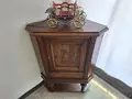 Винтидж ъглов шкаф с богата дърворезба , снимка 6