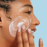 Нов Млечен почистващ лосион BYOMA за чувствителна кожа, 175мл, снимка 4 - Козметика за лице - 44611573