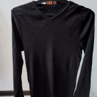 Черна блузка трико. Размер: М, L. , снимка 1 - Блузи с дълъг ръкав и пуловери - 40521585