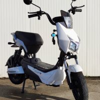 Електрически скутер 500 вата модел YCL бял цвят 20Ah батерия, снимка 4 - Мотоциклети и мототехника - 44490463
