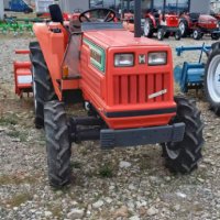трактор, снимка 3 - Селскостопанска техника - 38291654