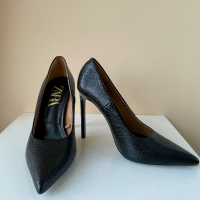 Дамски обувки Zara, снимка 2 - Дамски обувки на ток - 44781056