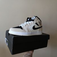 Nike Air Jordan 1 Mid SE GS Creamy White Barely Orange Light Cream Black Нови Оригинални Кецове, снимка 9 - Кецове - 38244571