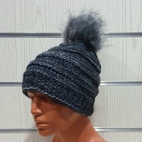 Нова дамска плетена шапка тъмносин меланж с помпон/пух, снимка 8 - Шапки - 30963365