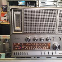 Радио Grundig RR 3000 В отлично състояние. Всичко му работи с изключение на касетата., снимка 6 - Радиокасетофони, транзистори - 44413692