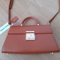 Чисто нова дамска чанта от естествена кожа на фирма  EACH OTHER от Лондон , снимка 1 - Чанти - 42106843