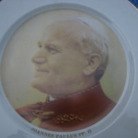 Порцеланова чиния Папа Йоан Павел 2, снимка 2 - Антикварни и старинни предмети - 31868522