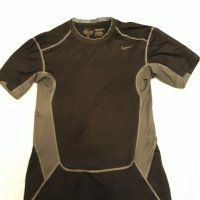 Черна маркова оригинална тениска Nike , спортна , със сиви дишащи сегменти. , снимка 1 - Тениски - 37476382