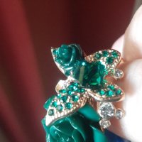 Красив дамски пръстен със пеперуда и роза,нови, снимка 1 - Пръстени - 35205831