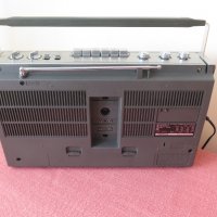 Vintage HITACHI TRK-7400E, снимка 13 - Радиокасетофони, транзистори - 36700807