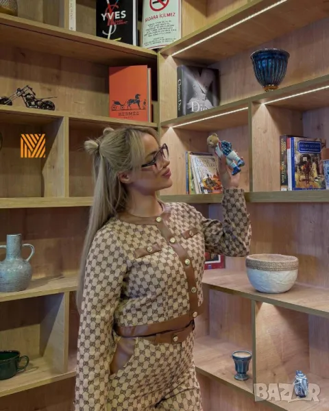 дамски комплект сако и къси панталонки gucci, снимка 1