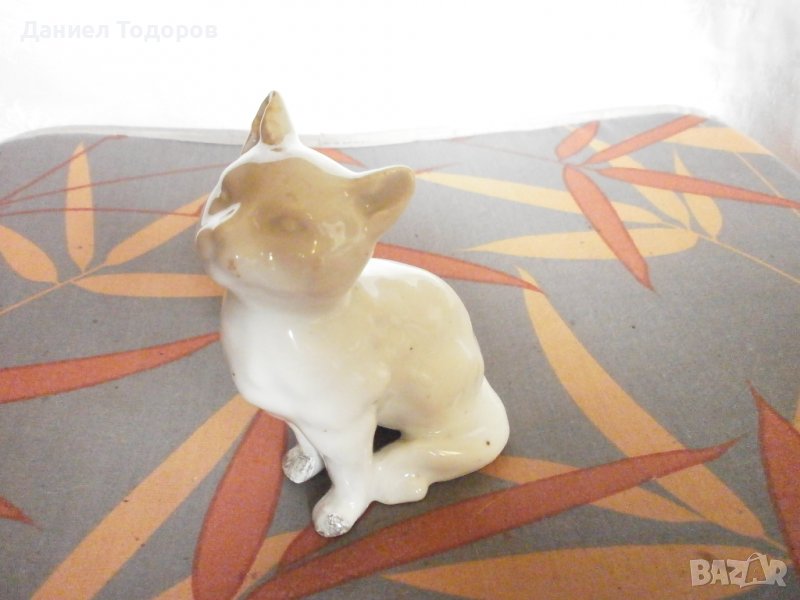 Старa Българска  Порцелановa Фигурa - Котка, снимка 1