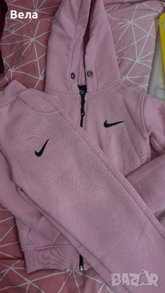 Суичъри и панталони момиче 134-140, снимка 1