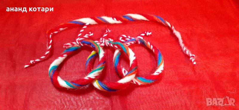 Мартеници гривни от вълна, ръчна изработка, снимка 1