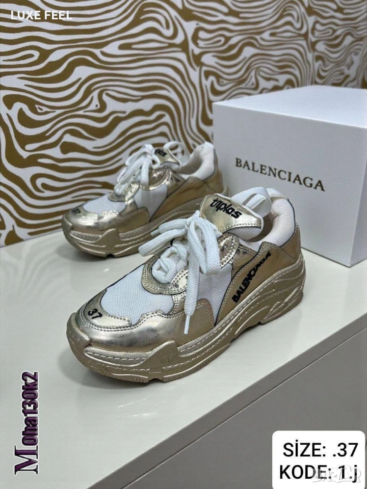 Balenciaga ⚜️ Дамски Маратонки , снимка 1