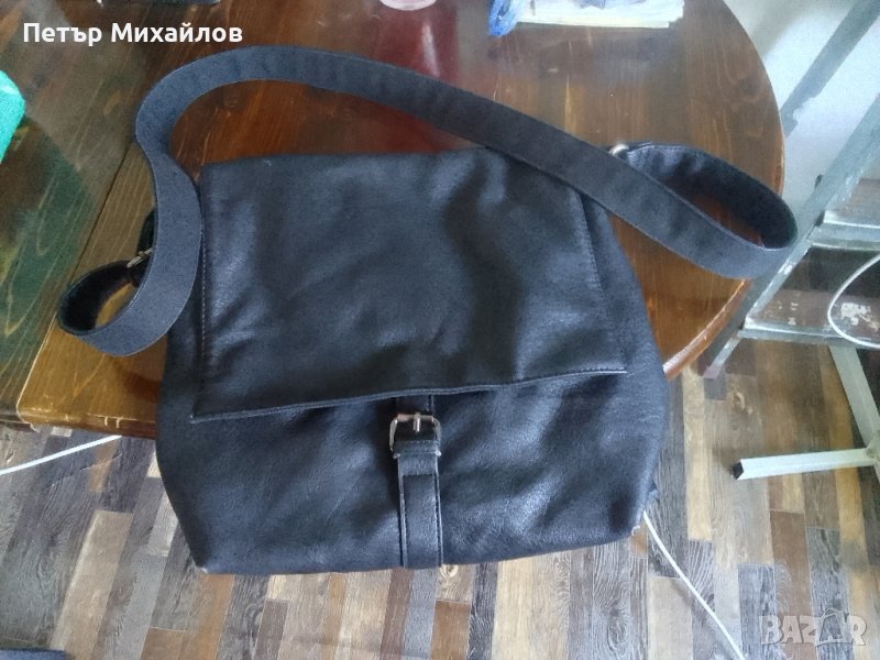 Кожена дамска чанта с дълга дръжка, снимка 1