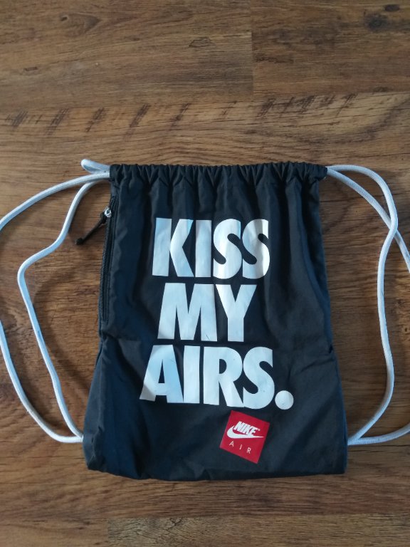 Nike 'KISS MY AIRS' Gymbag - чанта в Чанти в гр. Казанлък - ID34050638 —  Bazar.bg