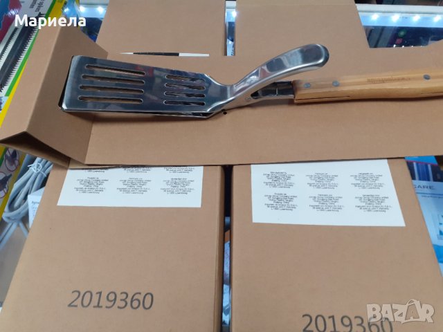 Amazon Basics 2 в 1 шпатула и щипка за барбекю с бамбукова дръжка, снимка 5 - Прибори за хранене, готвене и сервиране - 39302922