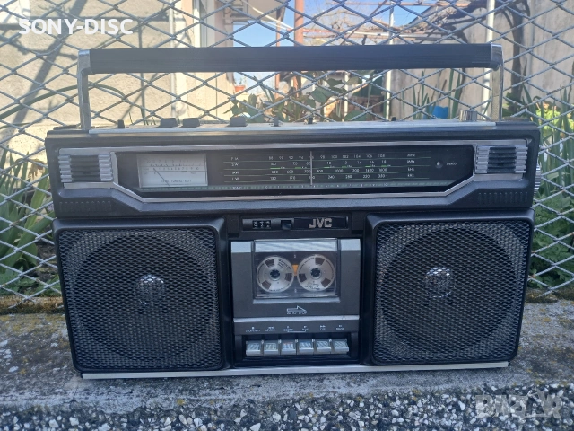 ПРОДАВАМ КАСЕТОФОН ( JVC RC-636L JAPAN ) 