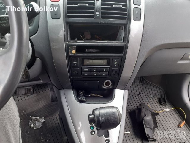 Хюндай Туксон 2.7 4×4 AVT на части , снимка 13 - Автомобили и джипове - 35238238