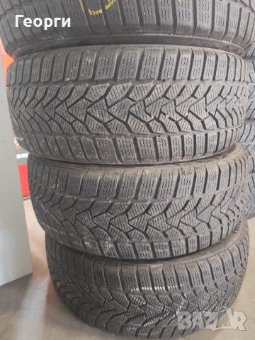 4бр. зимни гуми 215/50/18 Uniroyal, снимка 8 - Гуми и джанти - 52510653