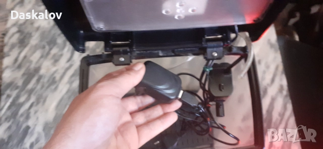 Продавам малък аквариум с осветление и помпа!, снимка 6 - Аквариуми - 51709975