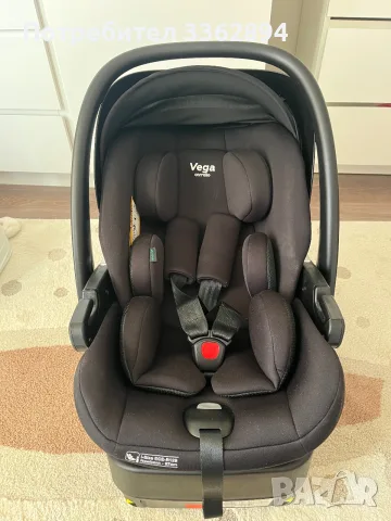 столче за кола Carrello Vega за новородени + ISOFIX въртяща се основа