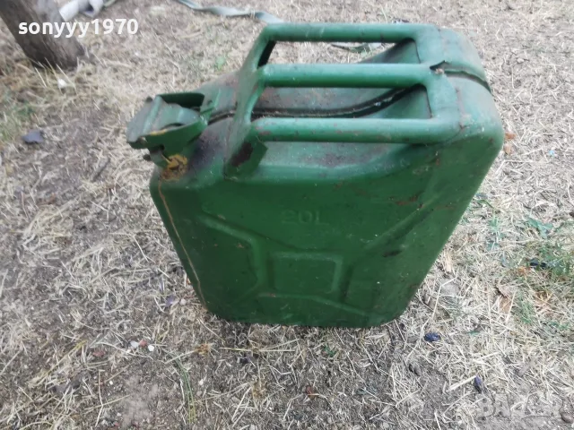 20L МЕТАЛНА СТАРА ТУБА ОТ СОЦА 2309261736L2, снимка 2 - Аксесоари и консумативи - 56199690