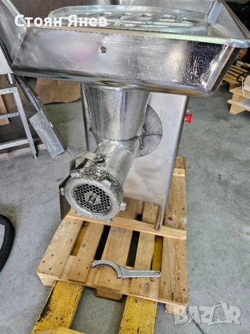 Месомелачка Butcher Boy A52 - 7.5 KW, снимка 7 - Други машини и части - 51149140