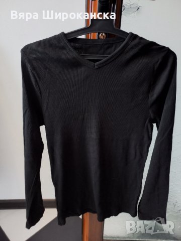 Черна блузка трико. Размер: М, L. 