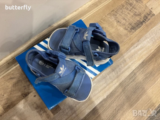 Сандали Adidas, снимка 4 - Детски сандали и чехли - 50532689