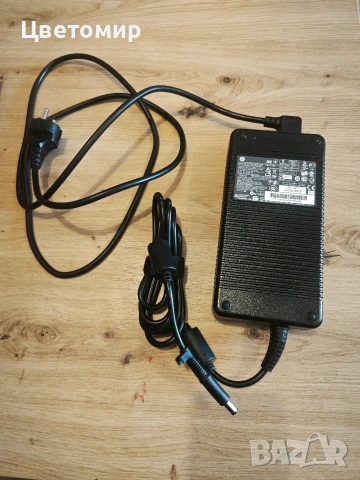 Оригинално зарядно за лаптоп HP 230W