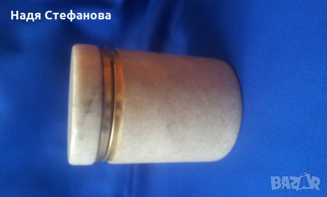 Цилиндрична мраморна кутия за бижута с капак, снимка 2 - Други - 31148017