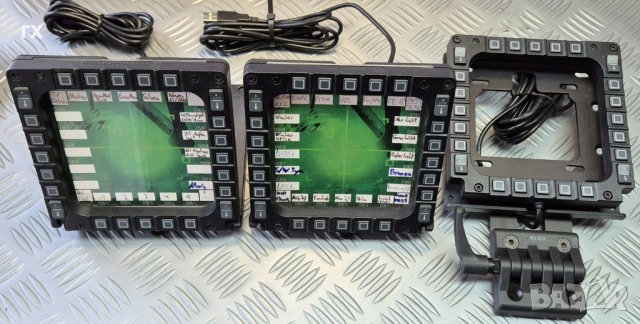 Thrustmaster MFD Cougar за управление на авиосимулатор, снимка 2 - Аксесоари - 54176954