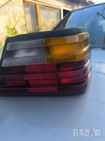 Оригинални стопове Hella за Мерцедес 124, снимка 6 - Части - 52666637