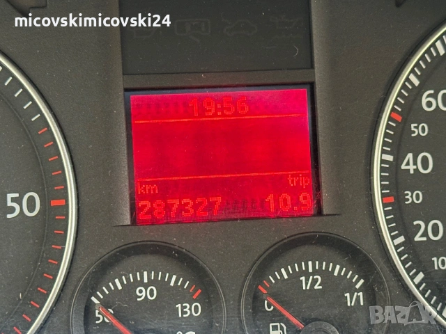 Vw Touran 1.9 tdi 7места, снимка 11 - Автомобили и джипове - 53033376