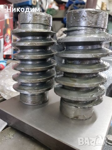 Втулки и червяци за кран Хиаб , снимка 6 - Бусове и автобуси - 37347882