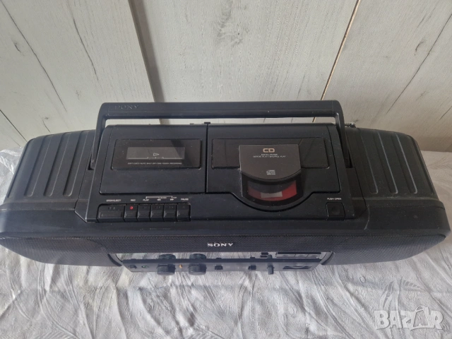 Sony CFD-60L, снимка 2 - Радиокасетофони, транзистори - 54071038