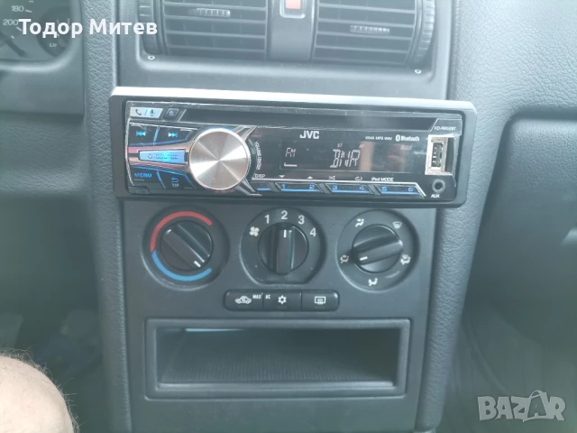 JVC KD-R 852BT, снимка 3 - Аудиосистеми - 50787202