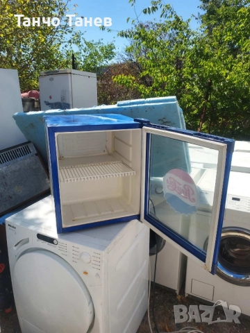 Малка хладилна витрина , снимка 2 - Витрини - 51896989