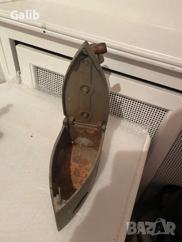 Стари метални и брозови ютии , снимка 7 - Антикварни и старинни предмети - 54058173