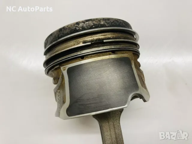 Бутало с биела за БМВ BMW 1 серия 118d B47D20A 2.0 дизел 2016, снимка 3 - Части - 47520708