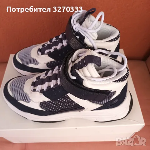 Дамски маратонки Calvin Klein , снимка 2 - Маратонки - 55927283