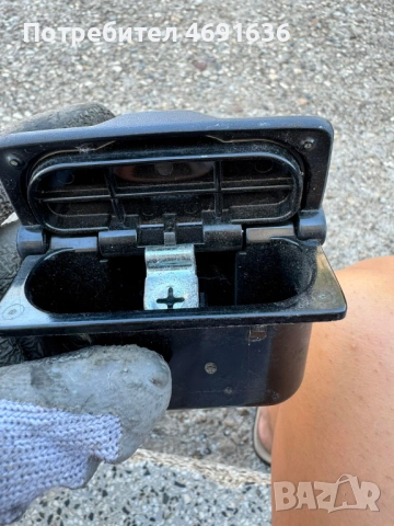 Пепелник Мазда Mazda ra hg302511 само за 10лв., снимка 3 - Части - 52898900