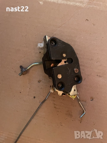 Дясна брава за врата Сузуки Самурай, снимка 2 - Части - 52343842