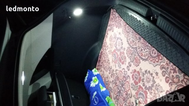 лед плафон за врата до краката VW Touareg Tiguan Eos Passat SKODA Audi, снимка 4 - Аксесоари и консумативи - 30372742