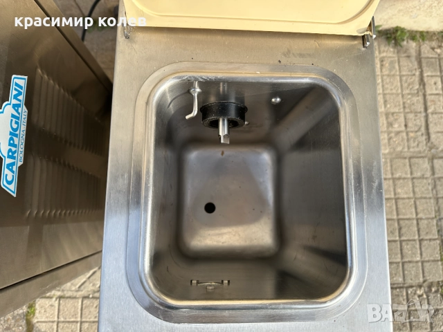 2 броя професионални машини "Carpigiani" за мек сладолед, снимка 7 - Обзавеждане за заведение - 52898315