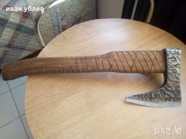 продавам малка брадва