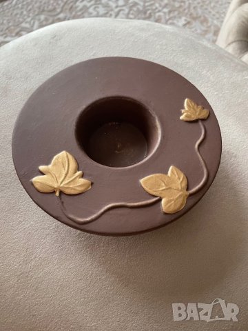 Поставка за свещ